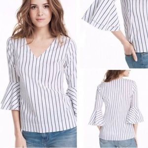 White House Black Market Flowy Arms Tailored Body